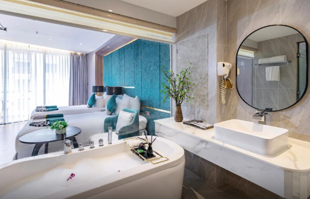 Premier Partial Ocean View Twin #2
