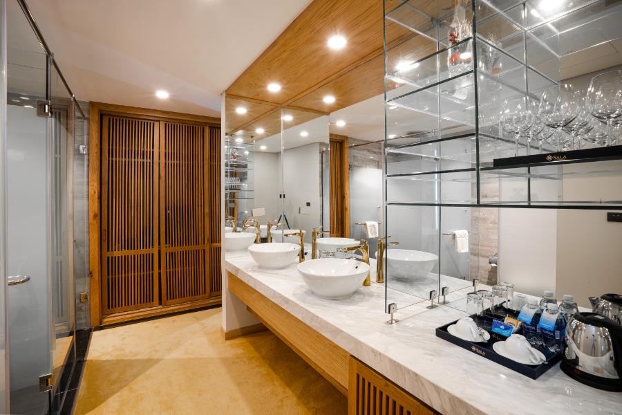 Premium Suite #1