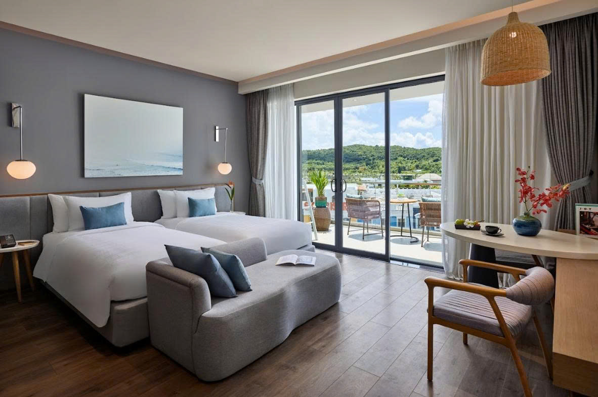 Standard Room 2 Single Beds with Balcony #4
