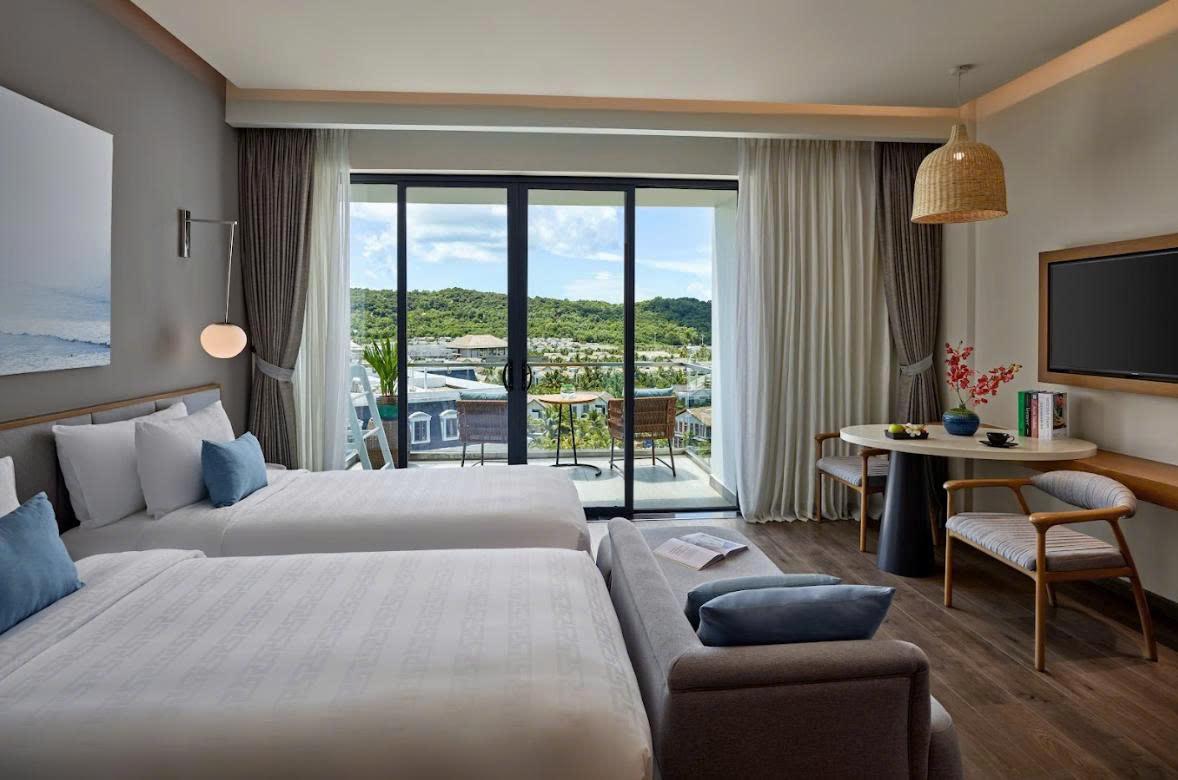 Standard Room 2 Single Beds with Balcony #1