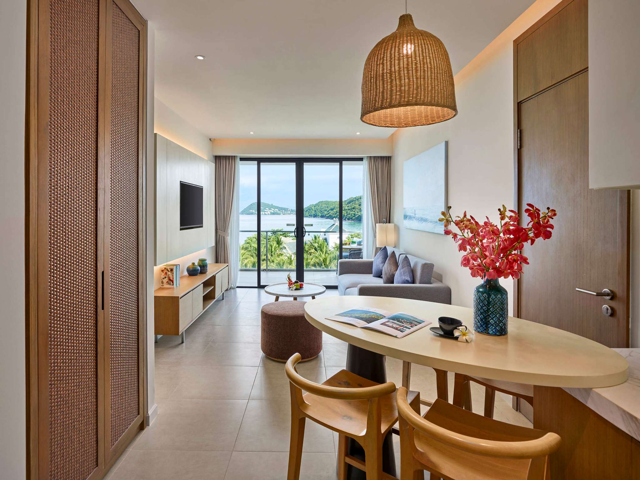 Family Room 2 Bedrooms #4
