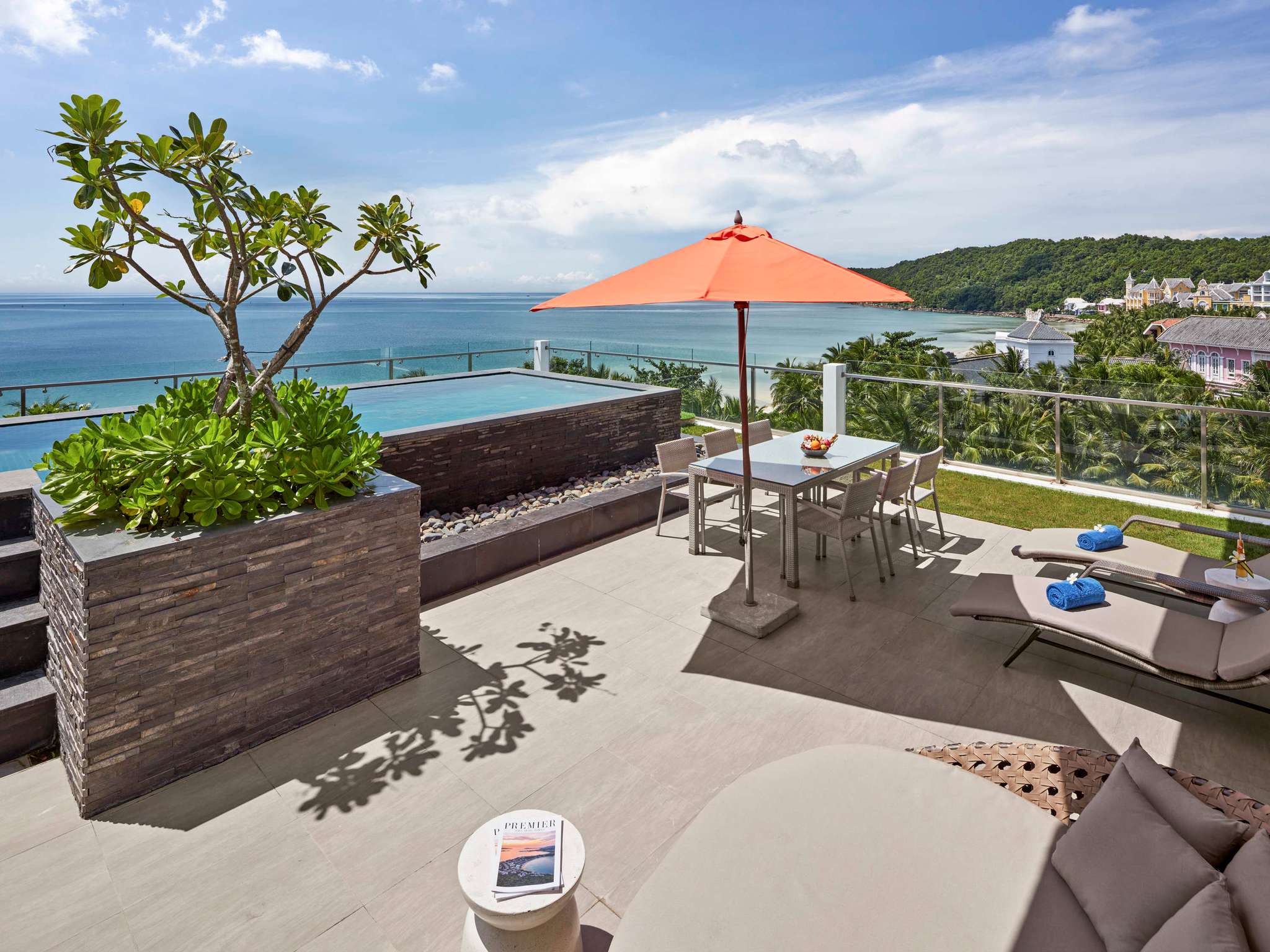Penthouse 2 Bedrooms with Private Pool #3