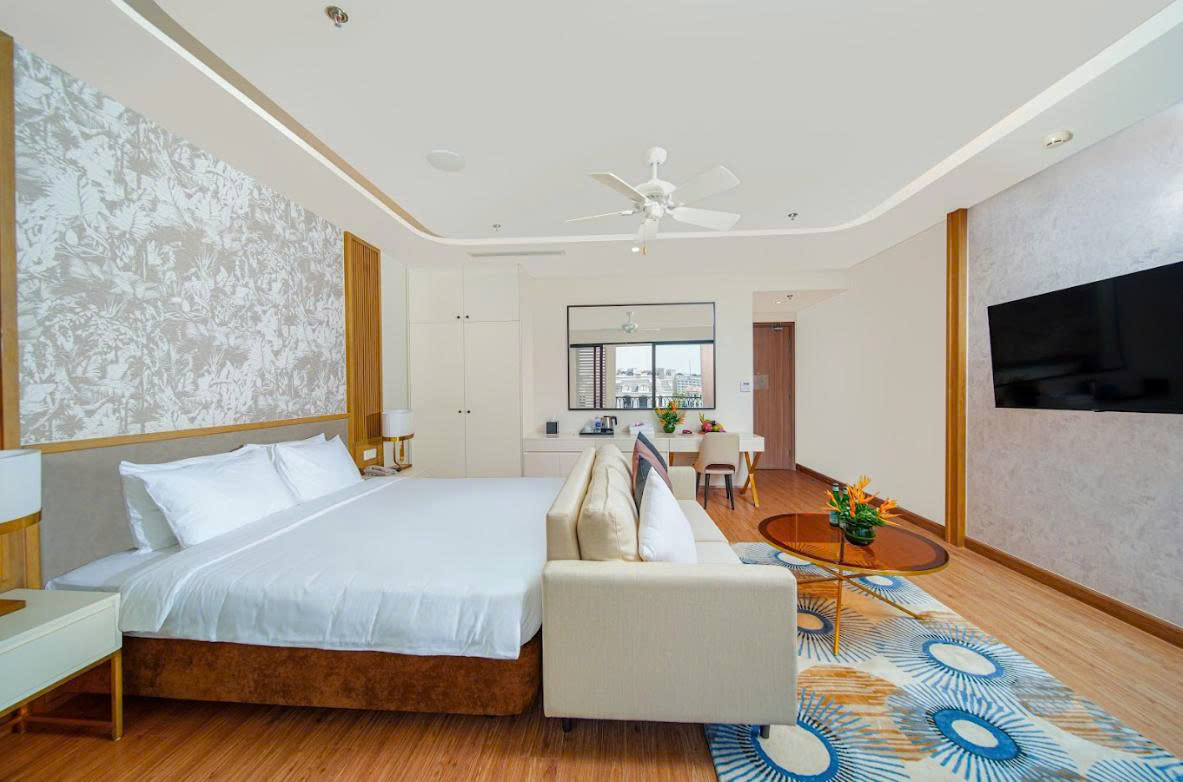 Studio Suite #3
