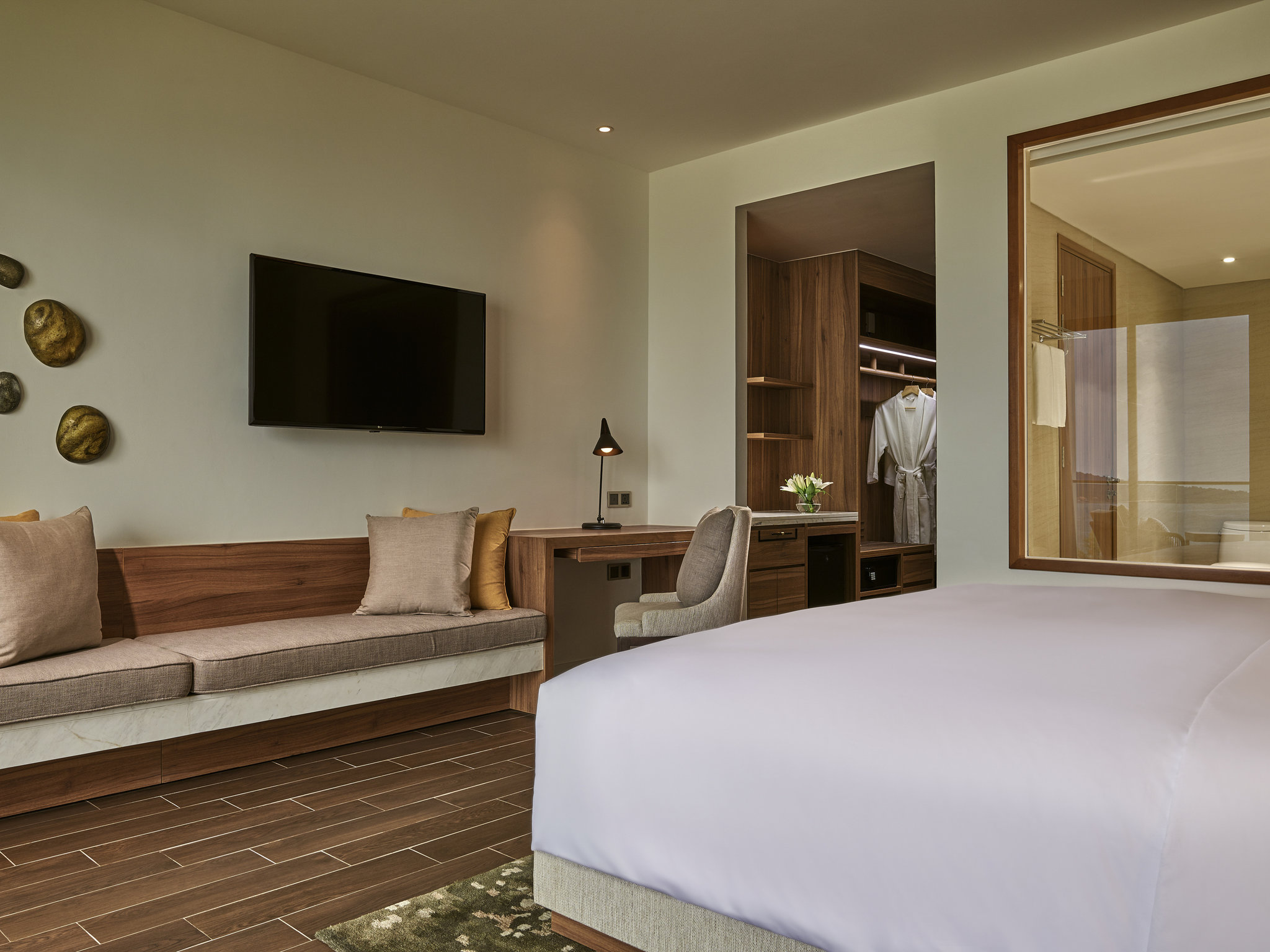Superior King Room Sea View with Balcony #2