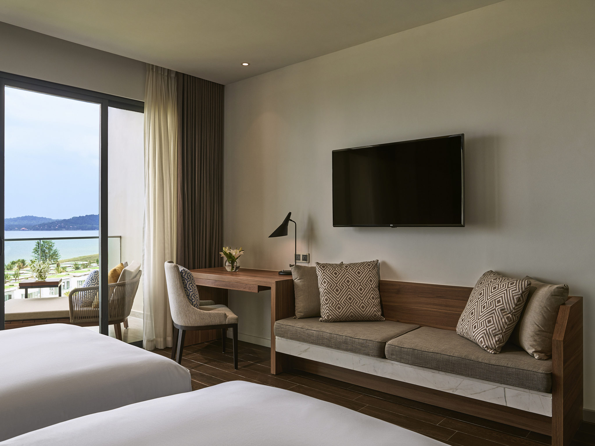 Superior Twin Room Sea View with Balcony #2