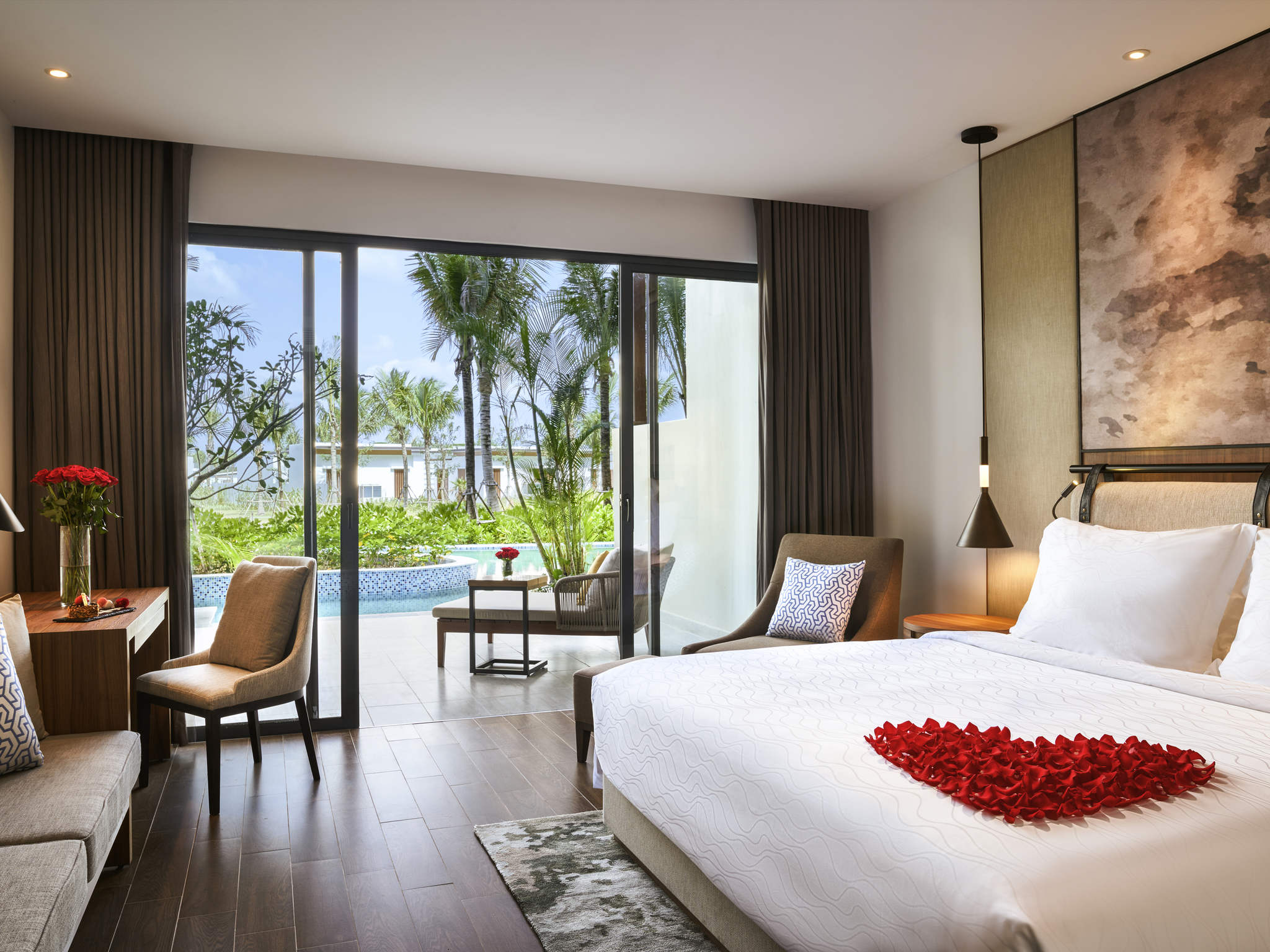 Superior King Room with Direct pool Access #2