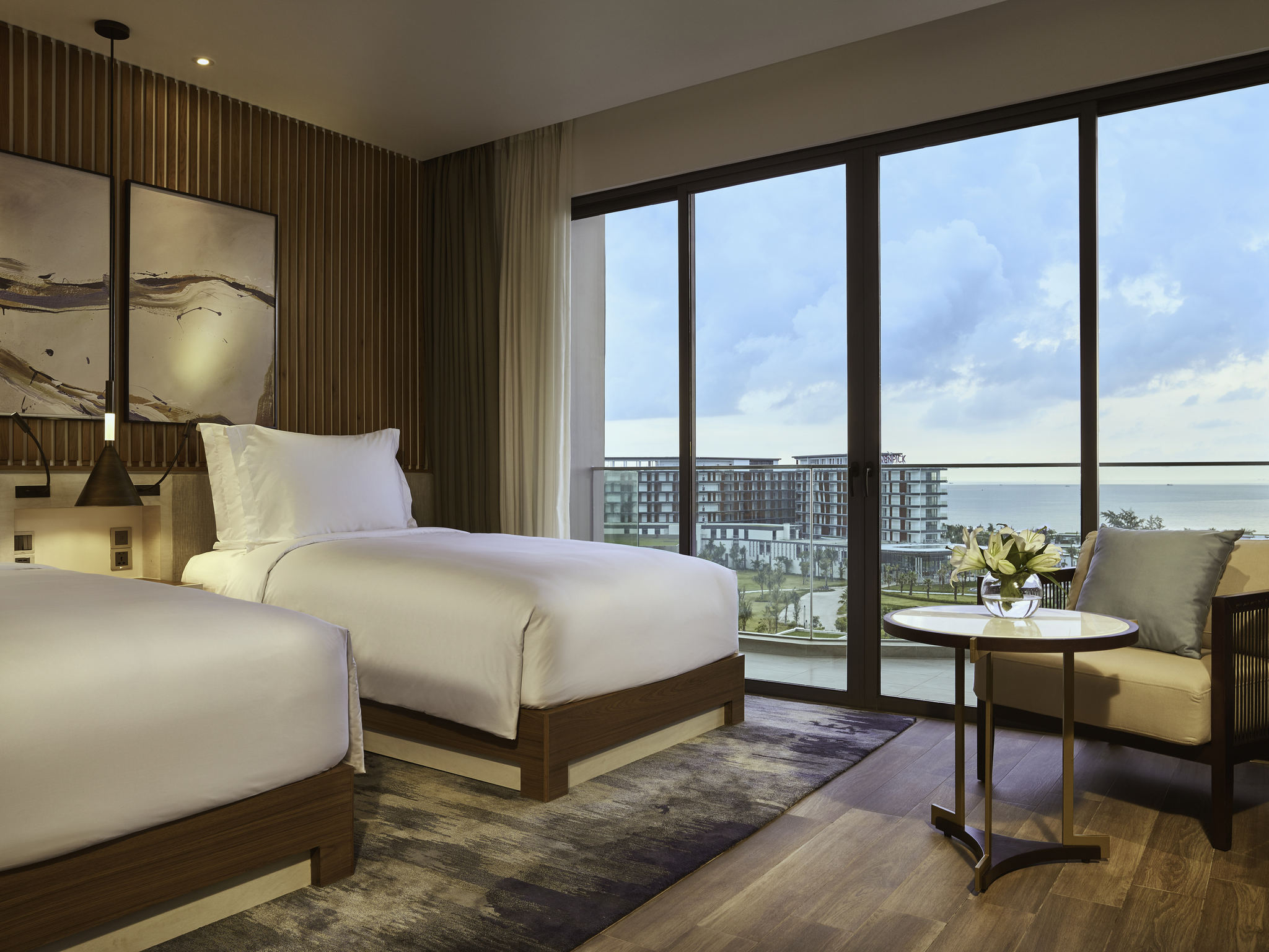 Studio Sea View Twin Room with Balcony #1