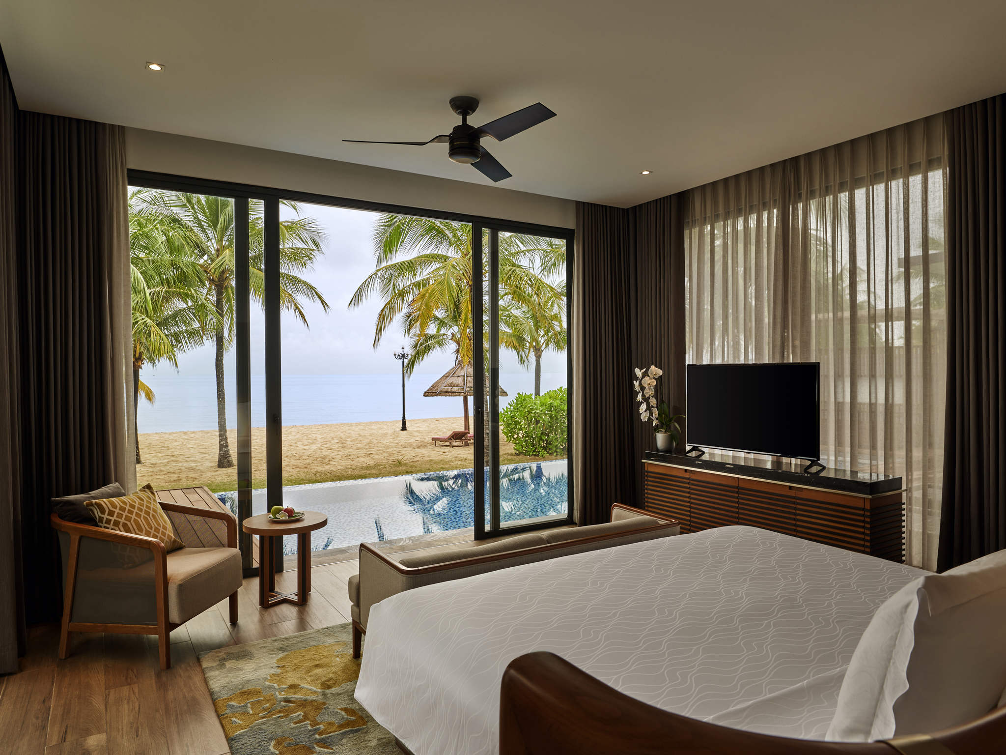 Three Bedroom Beach Front Villa with Private Pool #4