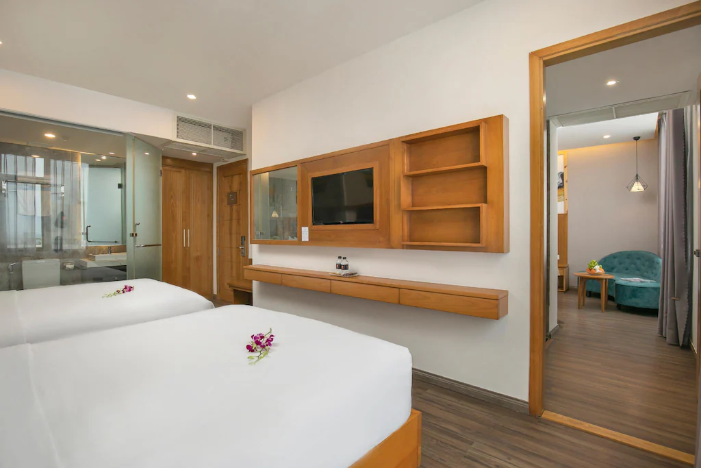 Premier 2-Bedroom Connecting #1