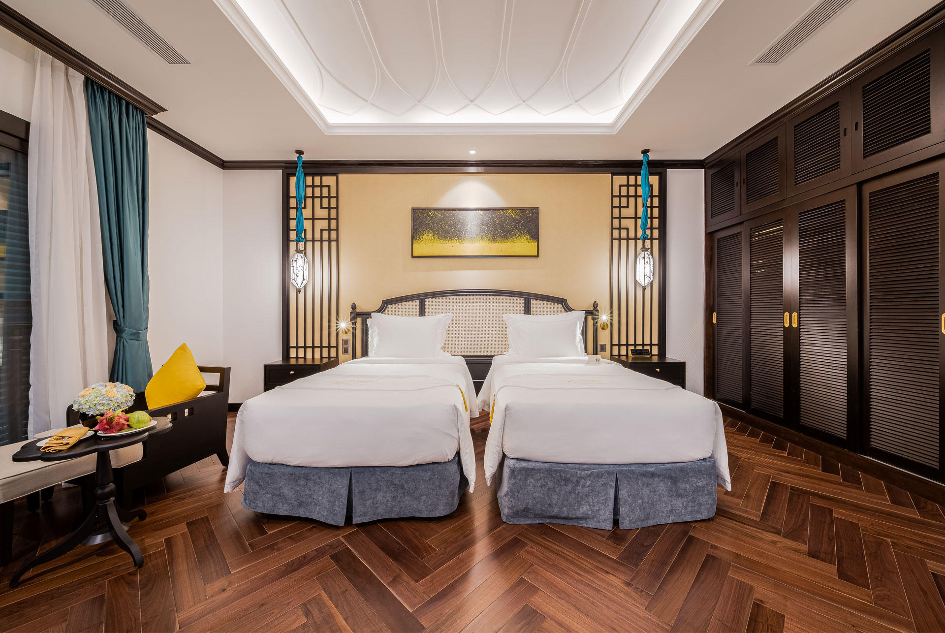 Club Deluxe Twin #1