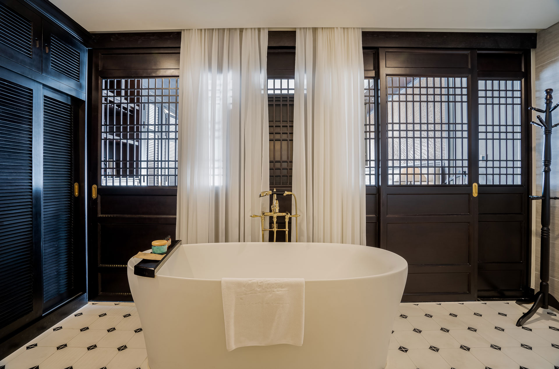 Royal Suite #5