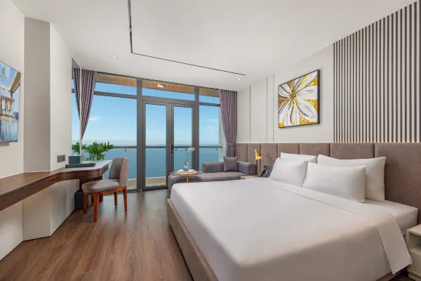 Premier Deluxe Ocean View Balcony Double #1