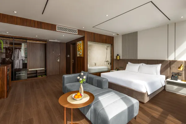 Grand Suite Partial Ocean View #2