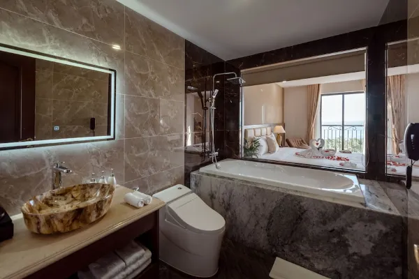 Helios Suite with Sea View #6