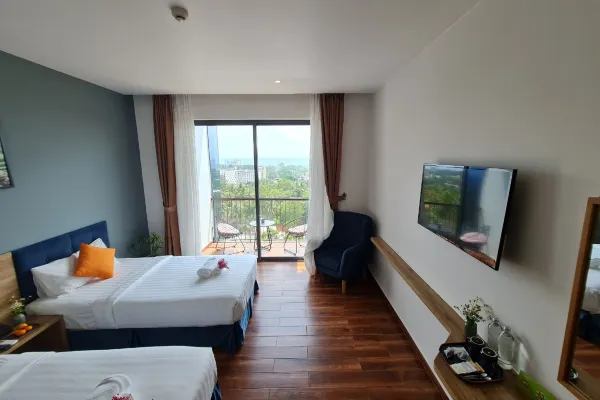 Deluxe Sea View with Balcony Twin #6