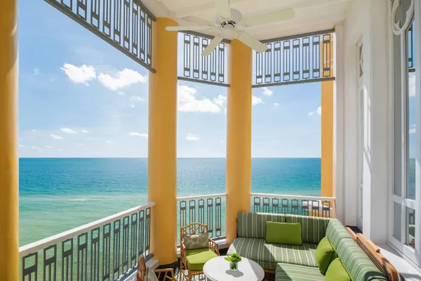 Deluxe Emerald Bay Room, Ocean View #3