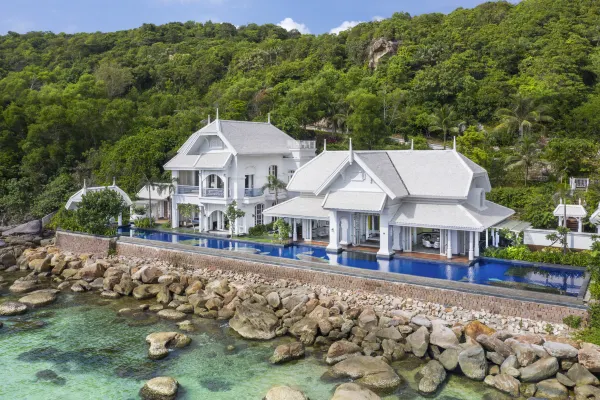 Lamarck House – Seven bedroom Villa #1