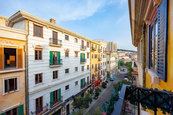 Caeli Amoris, City View, 1 Queen Bed with Window #5