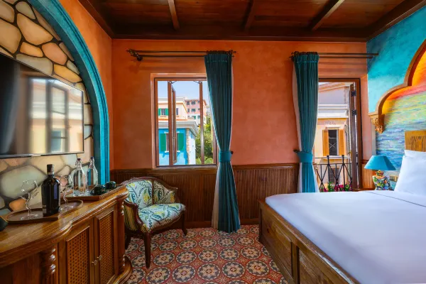 Lumen Amoris, City View, 1 Queen Bed with Balcony #2