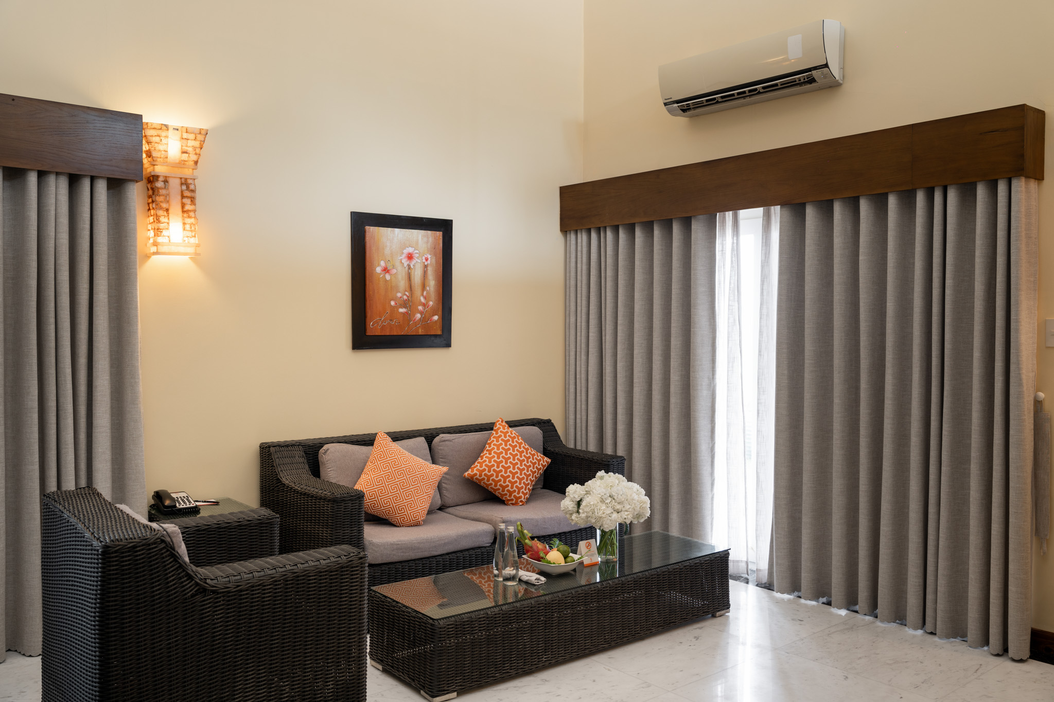 Famiana Executive Suite #4