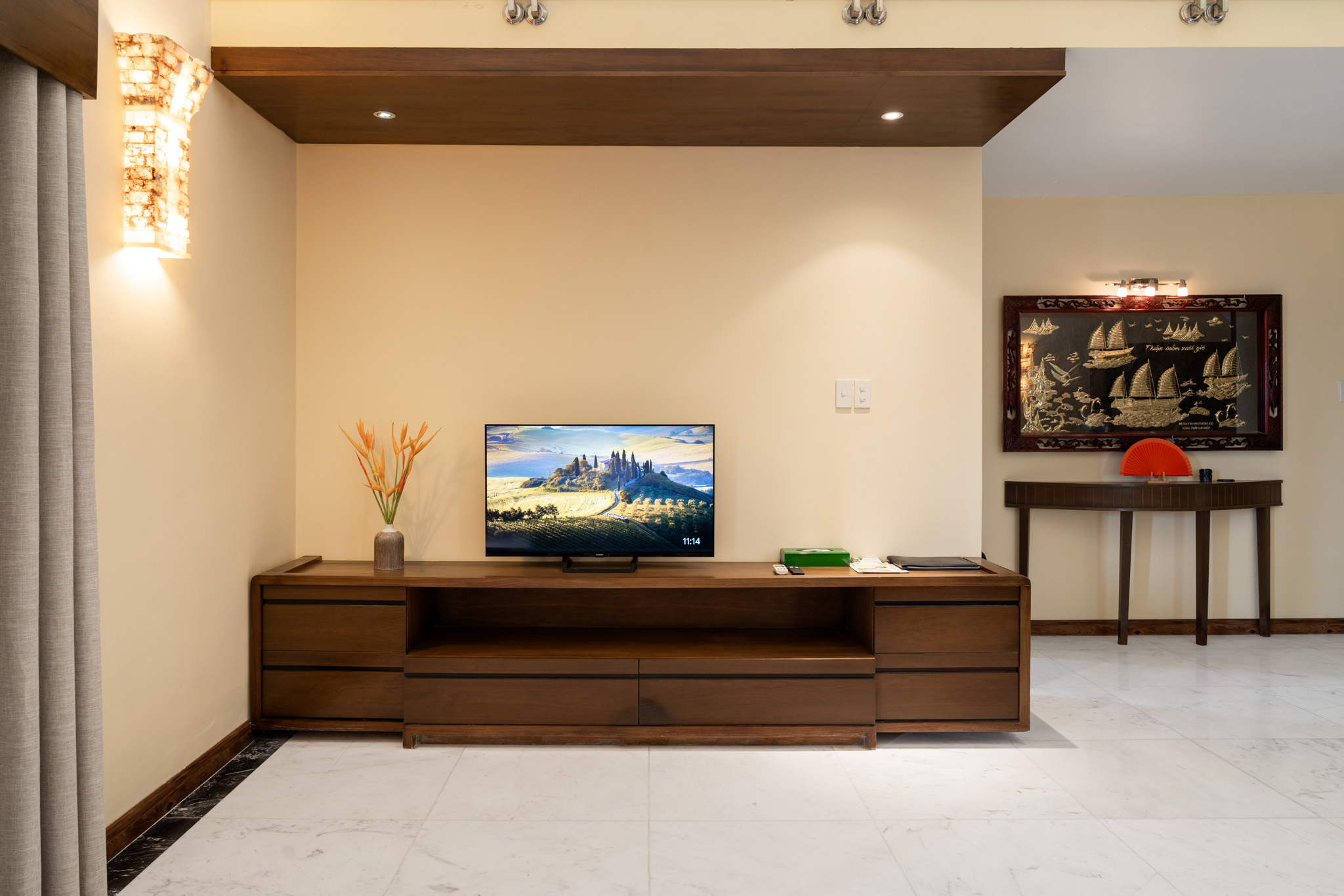 Famiana Executive Suite #2