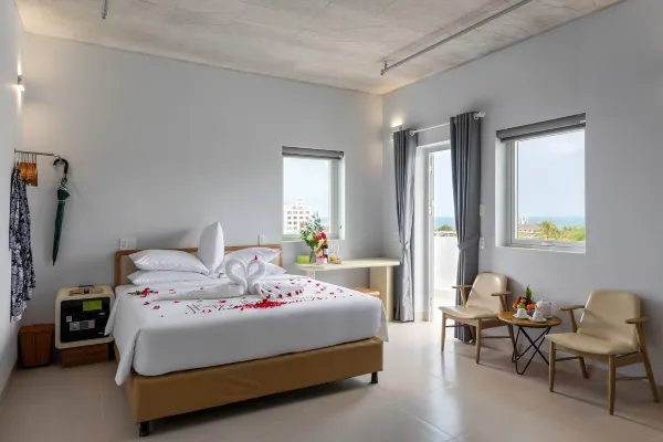 Deluxe Double With Balcony #3