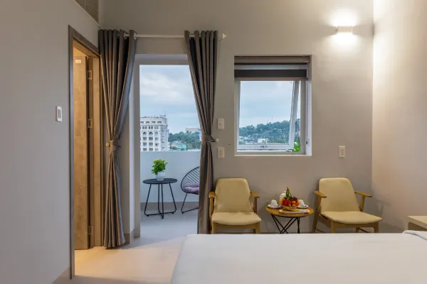 Deluxe Double With Balcony #2