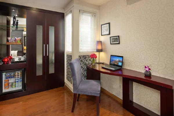 Family Room #4