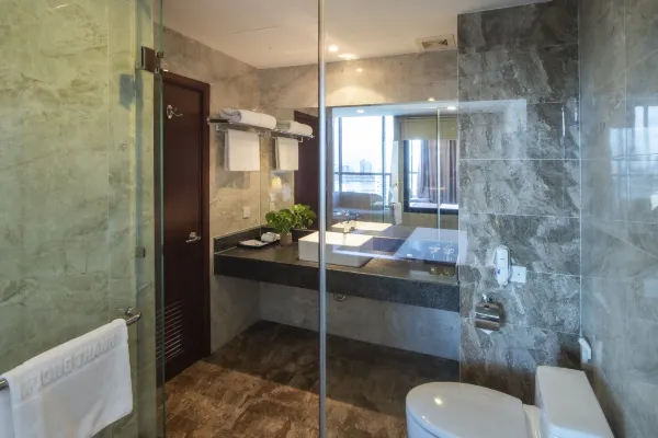 Executive Suite #4