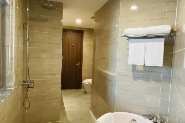 Executive Suite #5