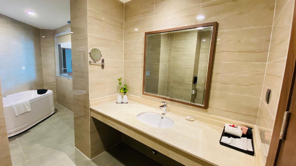 Executive Suite #3