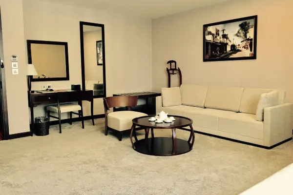 Executive Suite #6