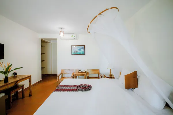 Standard with Garden View #3