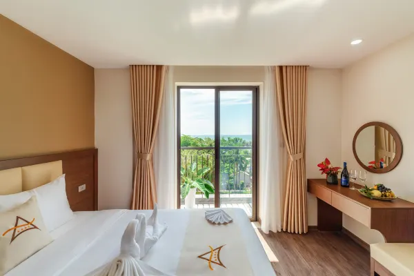 Aura Delight with City & Sea View #4
