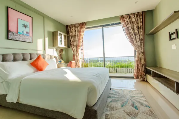 Soluna Penhouse 3BR Sea View #1
