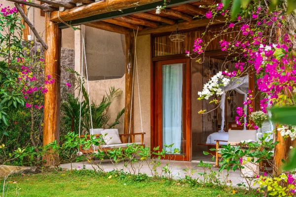 Premium Bungalow with Garden View #1