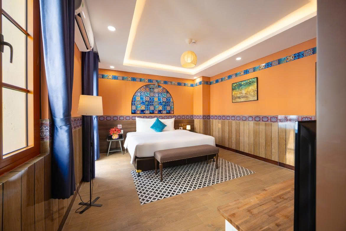 Aura Amoris, Standard City View, Queen Bed with Window #3