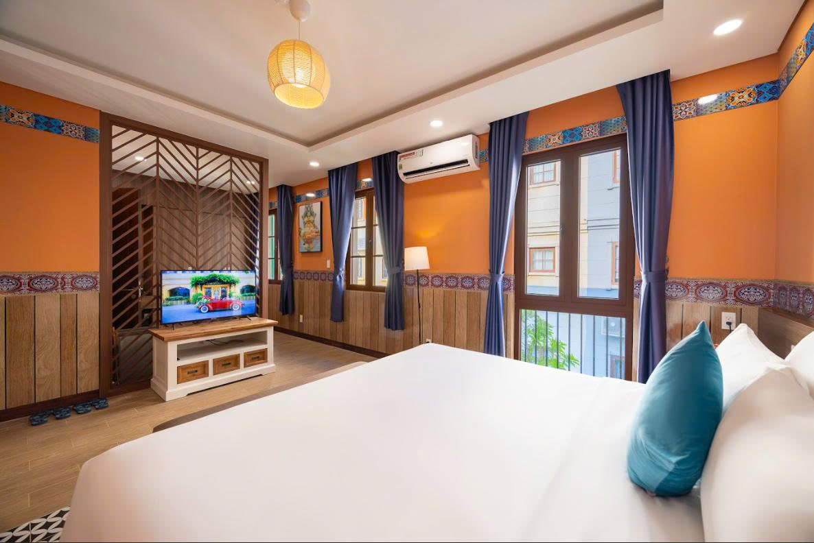 Stella Amoris, Standard City View, Super King Bed with Window #2