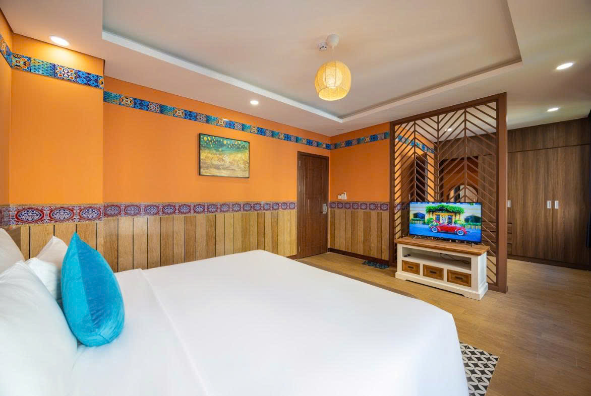 Stella Amoris, Standard City View, Super King Bed with Window #3