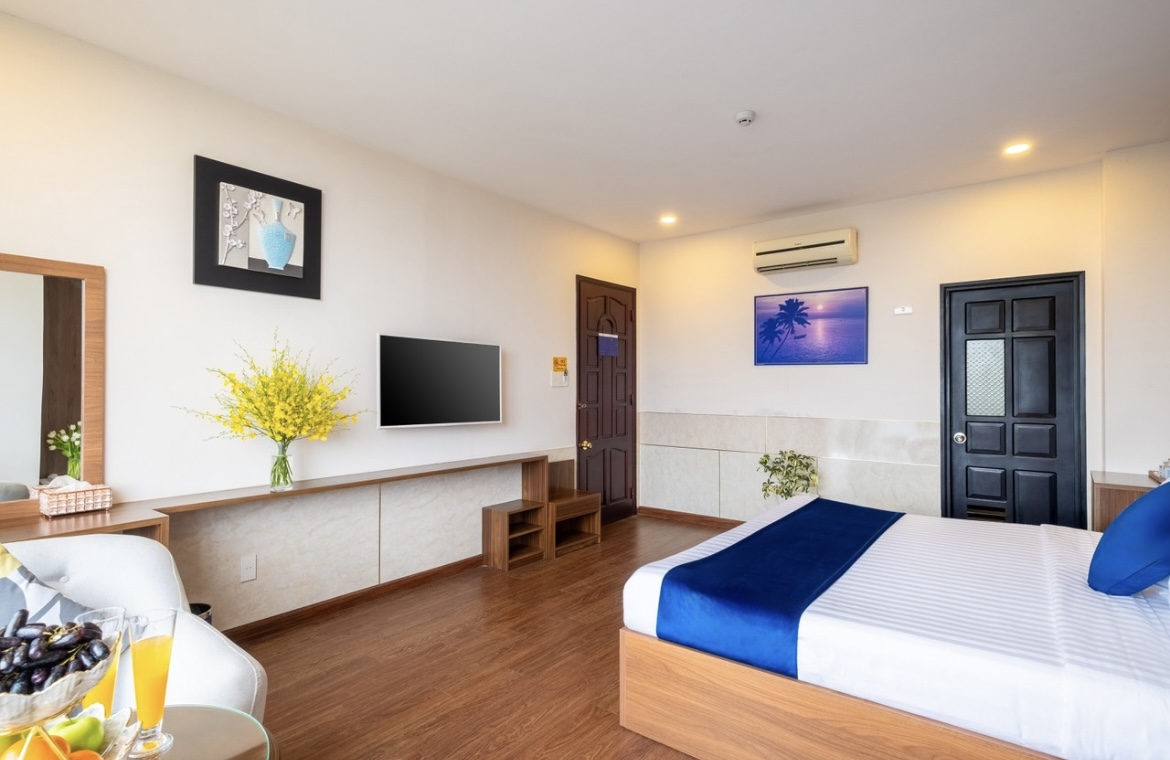 Executive Suite #2